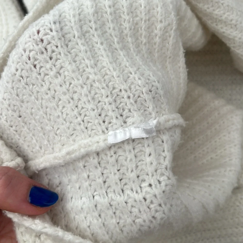 Anthropologie Turtleneck Sweater - Picture 6 of 6